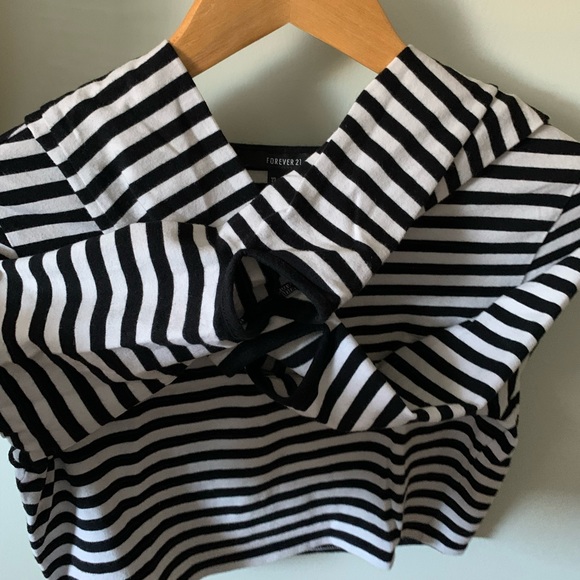 Black & White Striped Long Sleeves - Picture 3 of 4